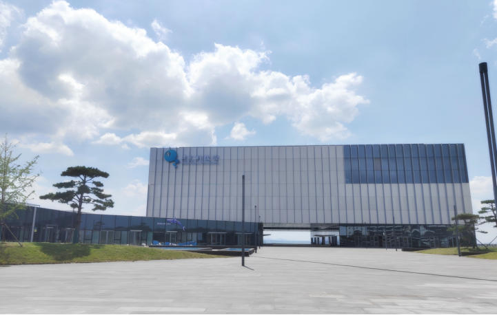 青島科技館一期項目主科技館（泰山杯、山東省建筑工程優(yōu)質(zhì)結(jié)構(gòu)）